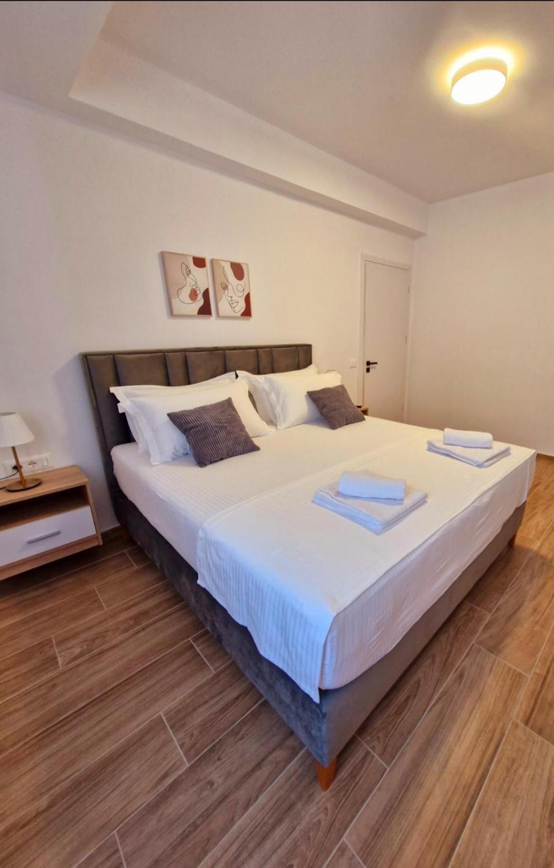 Villa Virginia Sarandë Exterior foto